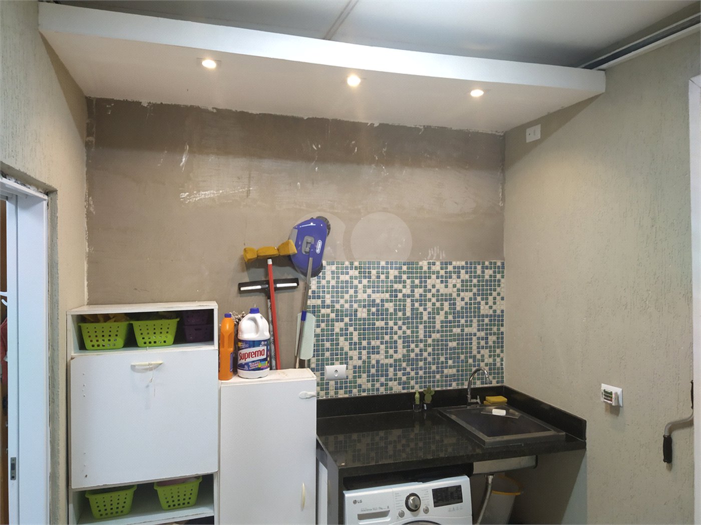 Casa à venda com 3 quartos, sendo 1 suíte, no condomínio Piemonte - Angelo Bortolo, São Paulo - SP