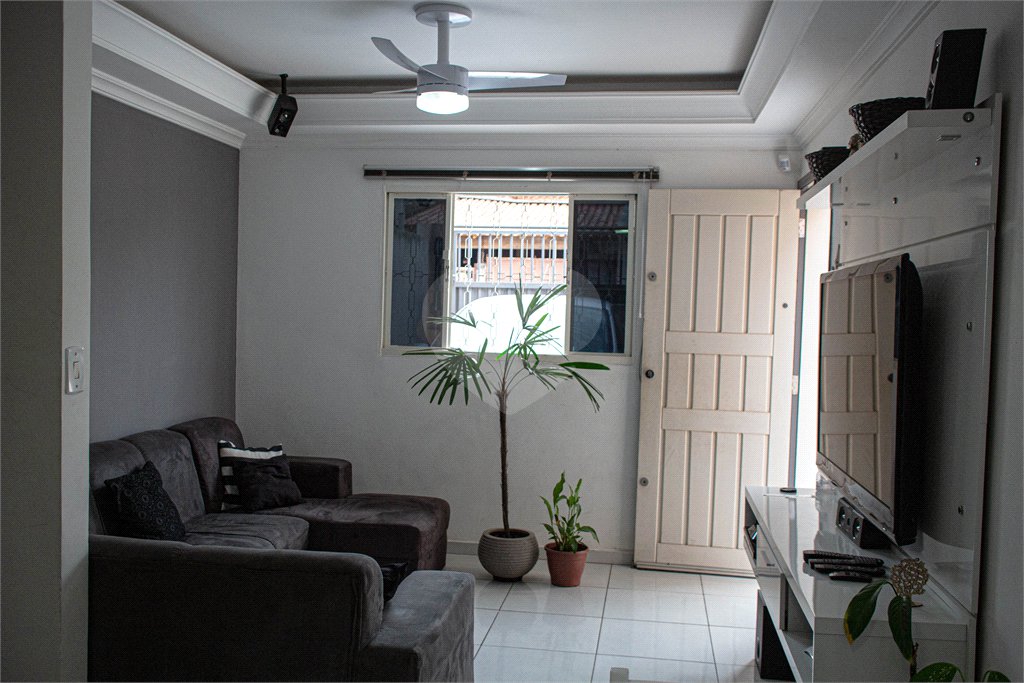 Casa à venda com 2 quartos, sendo 1 suíte, no Centro, Mairinque, SP