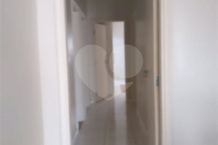 Casa à venda com 4 quartos, sendo 2 suítes, em Jardim Adalgisa, Araraquara, SP