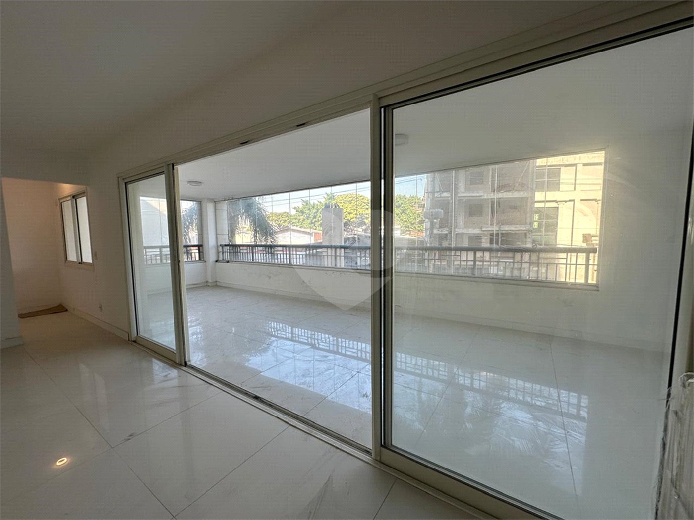 Apartamento à venda com 5 suítes em Santana, São Paulo, SP