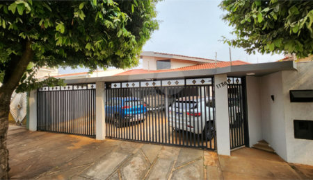 Casa à venda com 3 quartos, sendo 1 suíte,  em Vila Harmonia, Araraquara, SP