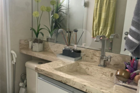 Apartamento à venda com 2 quartos, sendo 1 suíte, em Santo Antônio, Osasco, SP