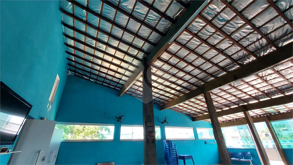 Casa à venda com 4 quartos, sendo 2 suítes, no condomínio Vivendas do Mendanha, Rio de Janeiro - RJ