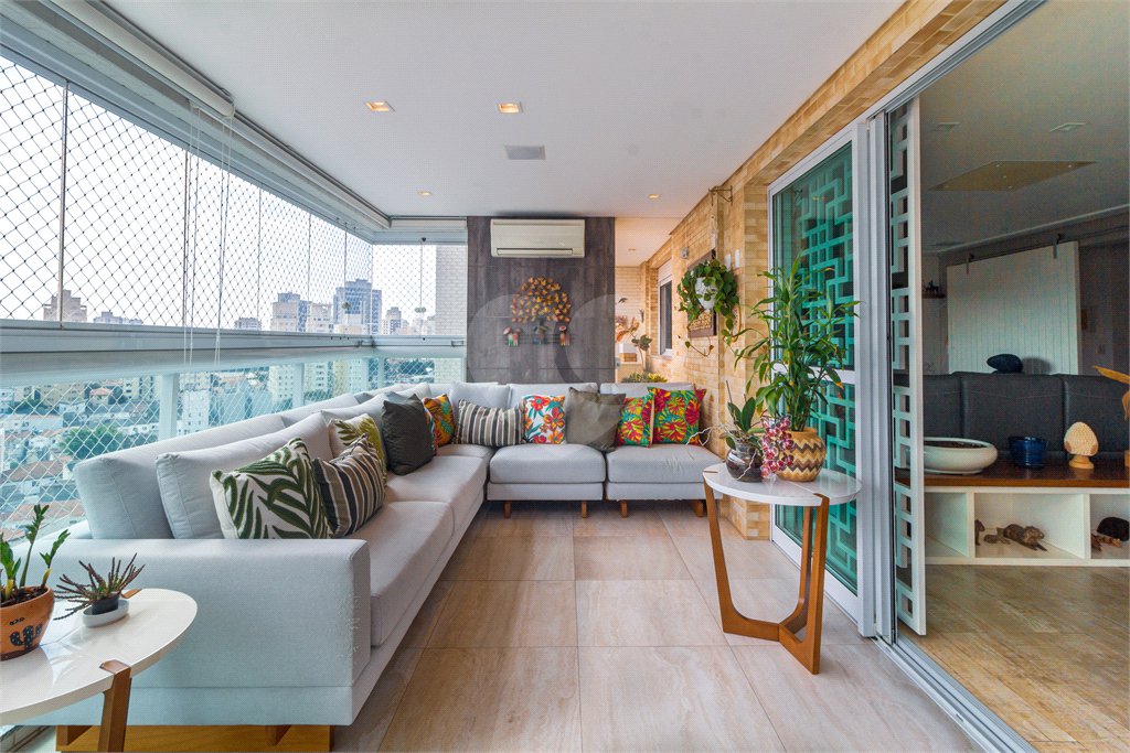 Apartamento à venda com 3 suítes em Saúde, São Paulo, SP