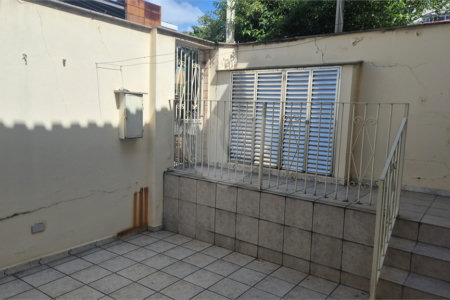 Casa à venda com 4 quartos, sendo 3 suítes,  no condomínio Chácara das Rosas, São Paulo - SP