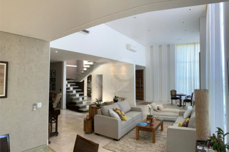 Casa à venda com 5 quartos, sendo 3 suítes, no condomínio Residencial Saint German, Araçoiaba da Serra - SP