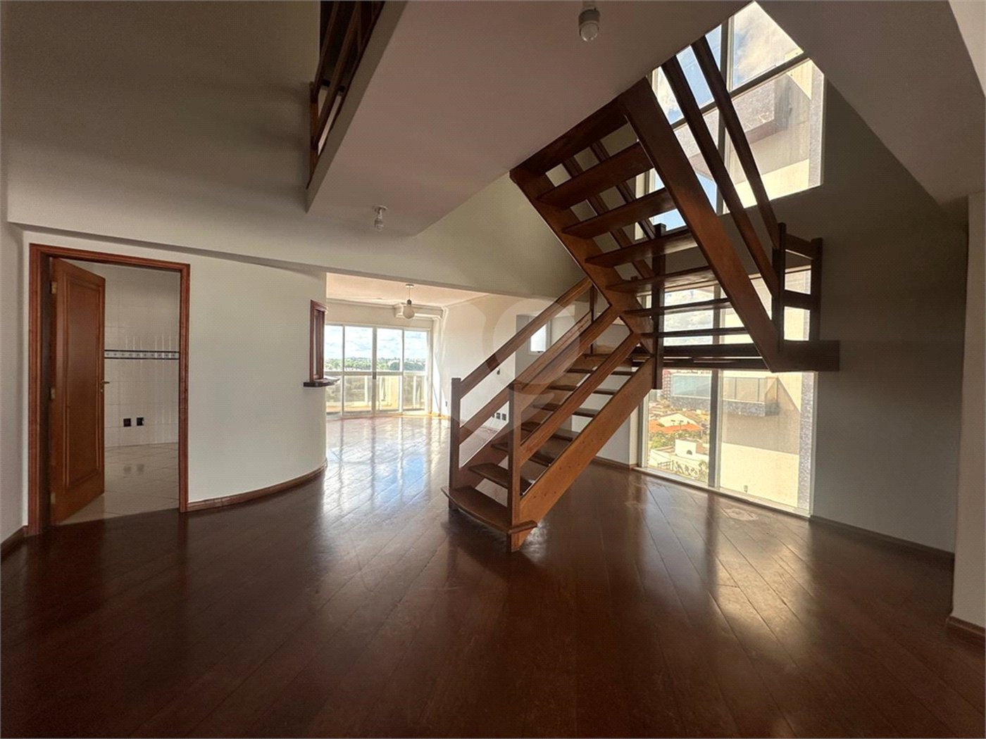 Apartamento 4 suítes Central Park Club