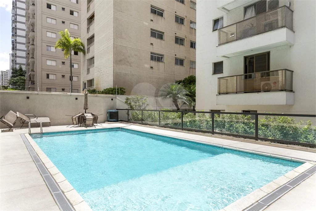 APARTAMENTO COM 3 DORMITÓRIOS, 3 SUÍTES, 3 VAGAS, LAVABO, LAZER, 193 M² - MOEMA