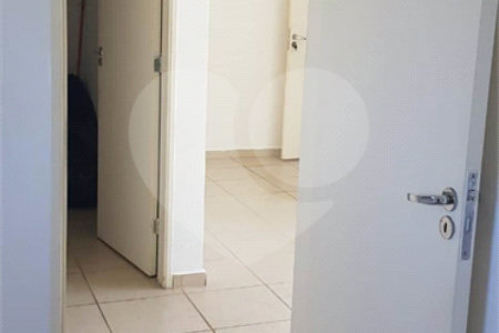 Apartamento com 2 dormitórios.