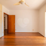 Casa Térrea à venda com 5 quartos, sendo 2 suítes, em Jardim Marajoara, São Paulo, SP
