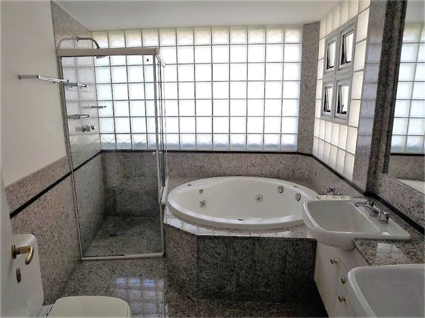 Apartamento à venda com 4 suítes em Vila Suzana, São Paulo, SP