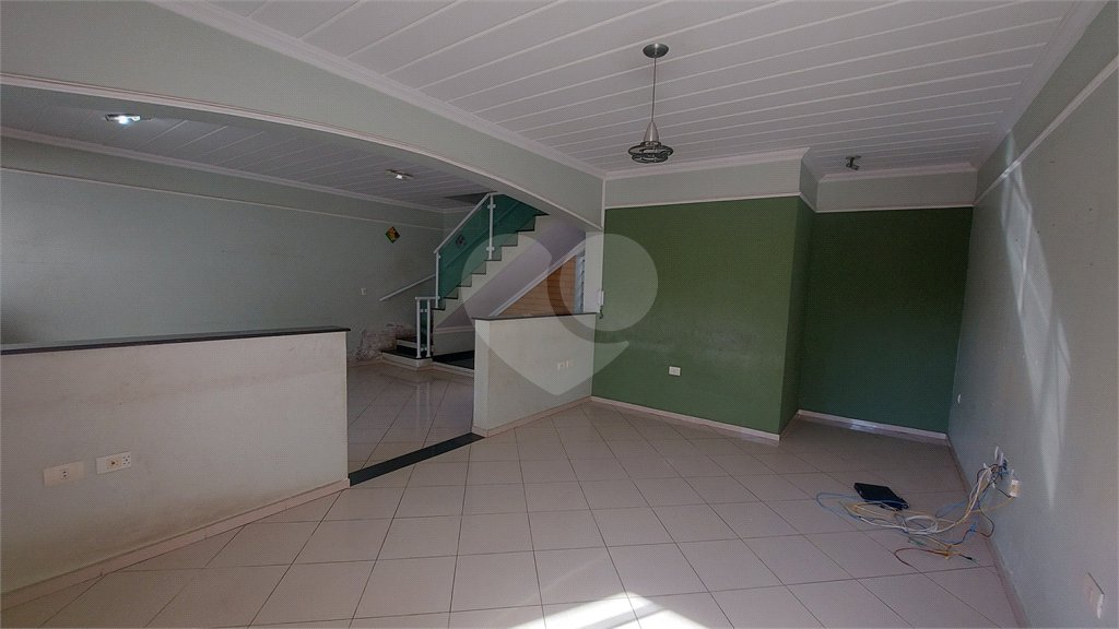 Sobrado à venda com 3 quartos, sendo 1 suíte, em Wanel Ville, Sorocaba, SP