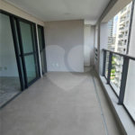 Apartamento à venda com 3 quartos, sendo 1 suíte, em Chácara Santo Antônio, São Paulo, SP