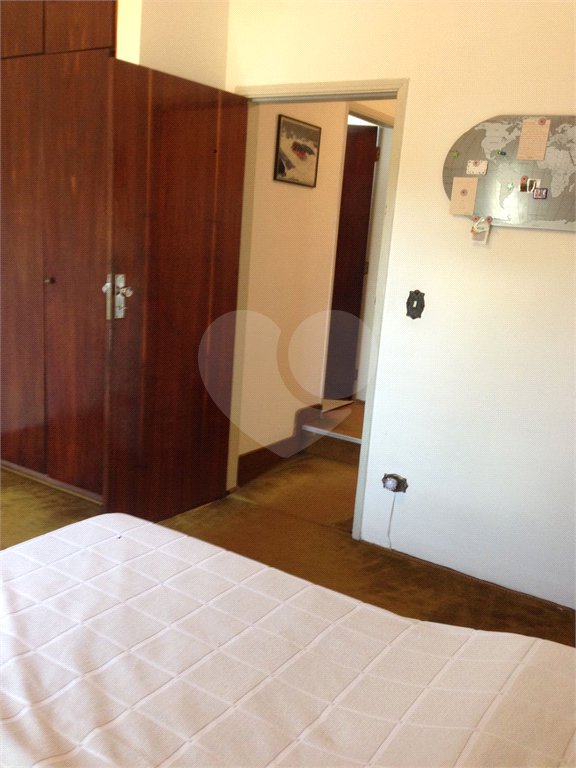 Sobrado à venda com 4 quartos, sendo 1 suíte, em Jardim Celeste, São Paulo, SP