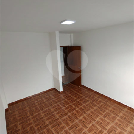 Apartamento à venda com 2 quartos em Luz, São Paulo, SP
