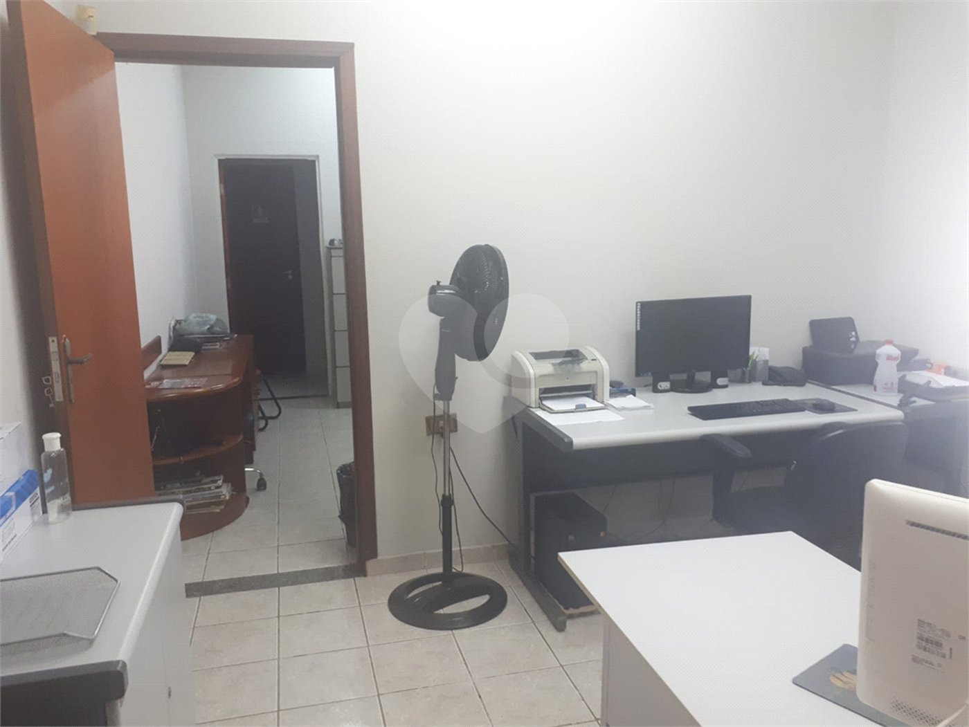 Casa à venda ou para alugar com 3 quartos, sendo 2 suítes,  no Centro, Vinhedo, SP