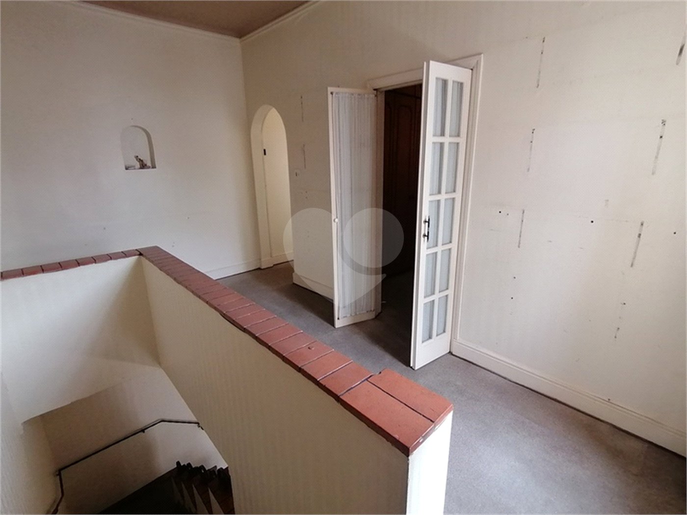 CASA À VENDA NA VILA MARIANA, 280m2, 5Q, 2 VAGAS DE GARAGEM.
