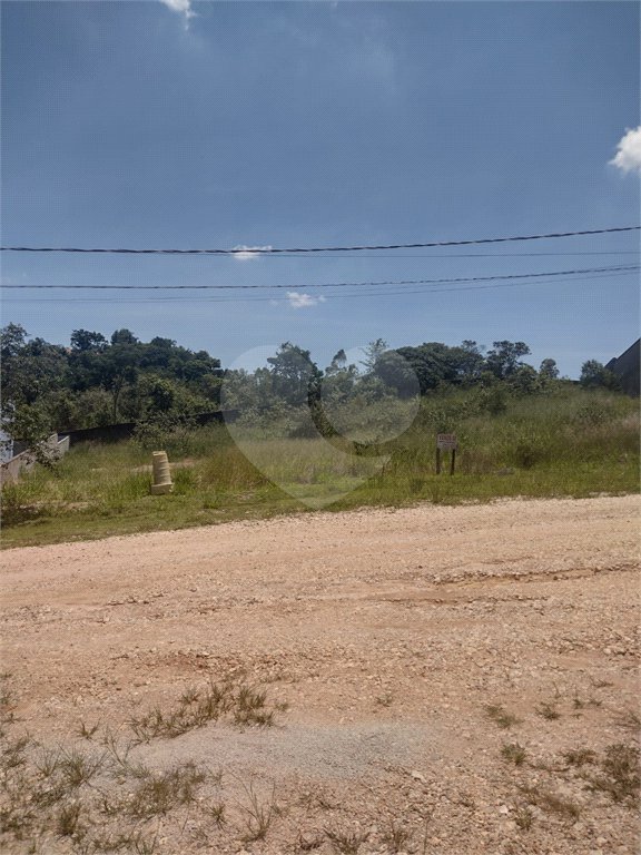 Terreno à venda no condomínio Lago Dourado, Jacareí - SP