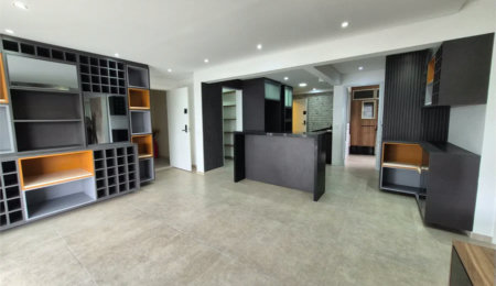 Apartamento à venda com 4 quartos, sendo 2 suítes,  em Jardim Vazani, São Paulo, SP