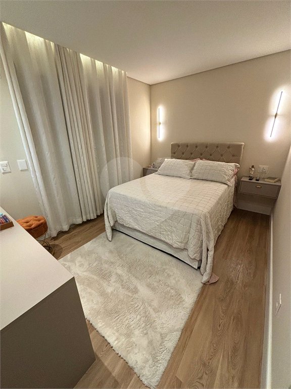 Apartamento à venda com 2 suítes em Vila Anastácio, São Paulo, SP