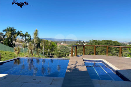 Casa à venda com 6 suítes no condomínio Jardim Primavera, Louveira - SP