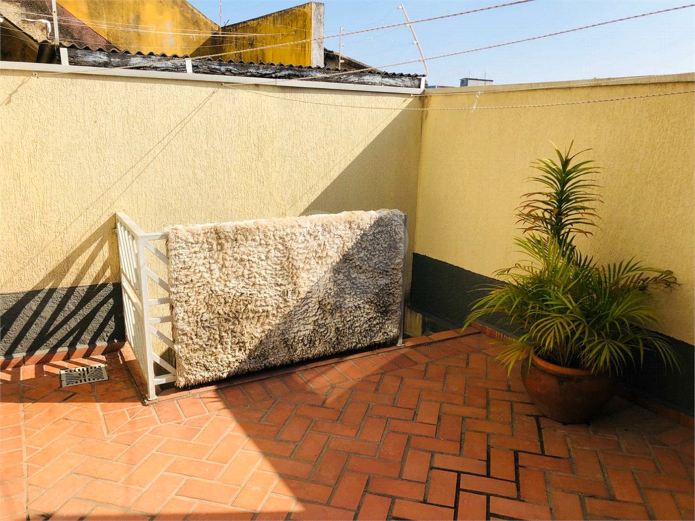 Sobrado à venda com 3 quartos, sendo 1 suíte, em Campo Grande, São Paulo, SP