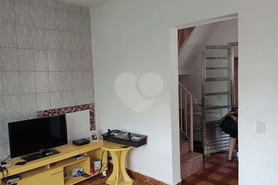Sobrado à venda com 2 quartos em Horto, São Paulo, SP