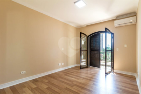 Apartamento à venda com 3 quartos, sendo 1 suíte, em Brooklin, São Paulo, SP