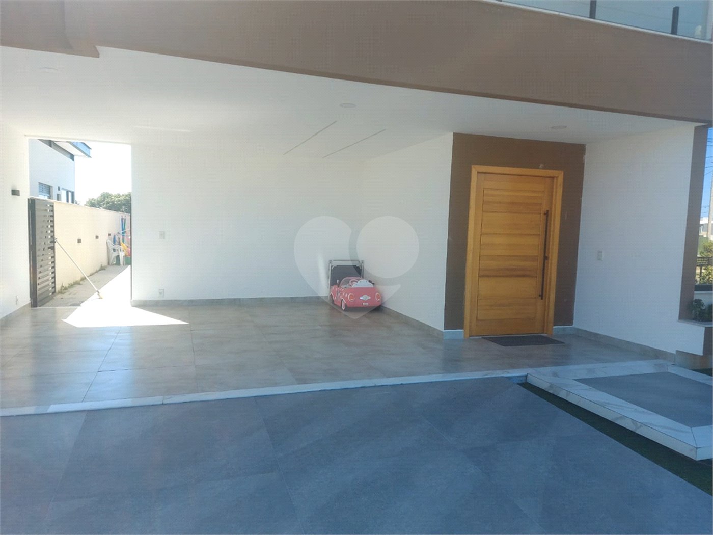 Casa à venda com 4 quartos, sendo 3 suítes, em Ogiva, Cabo Frio, RJ
