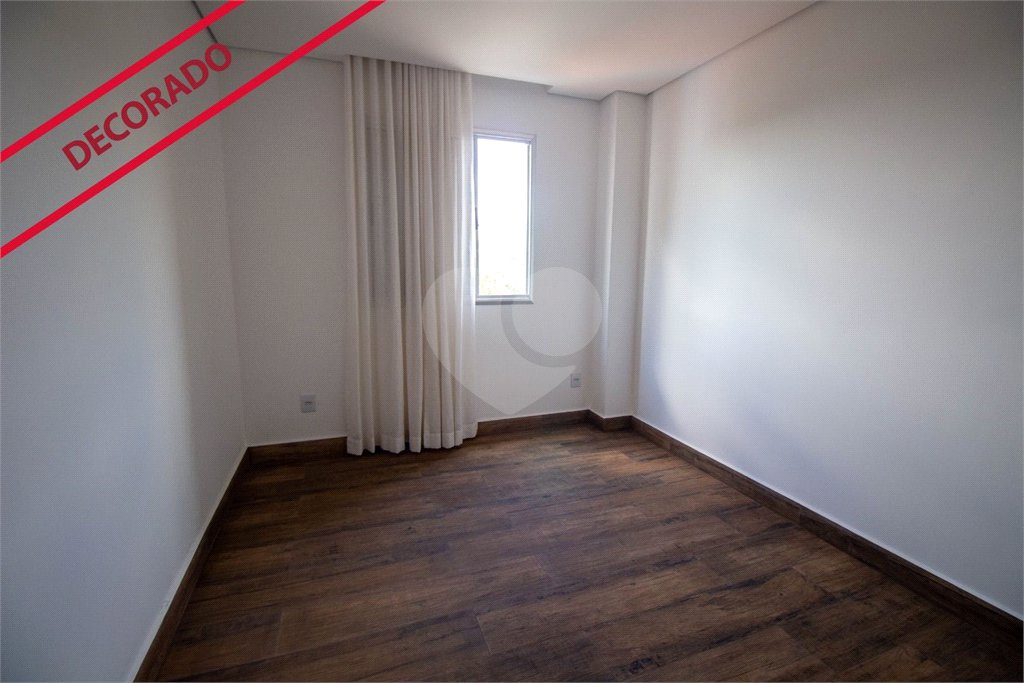Apartamento à venda com 3 quartos, sendo 1 suíte,  em Jardim Flórida, São Roque, SP