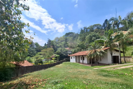 Casa à venda com 3 quartos, sendo 1 suíte, no condomínio São Joaquim, Vinhedo - SP