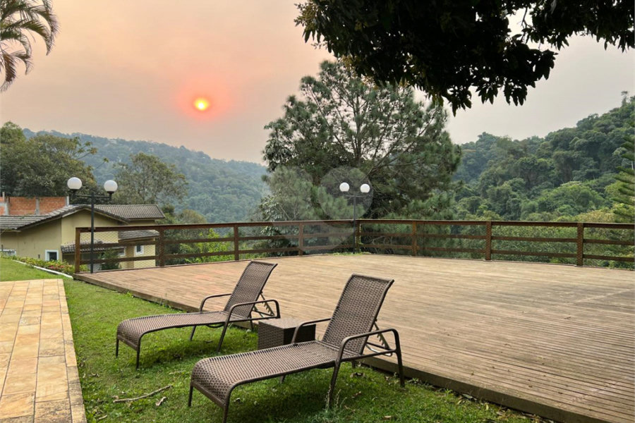 Casa à venda com 4 suítes no condomínio Alpes da Cantareira, Mairiporã - SP