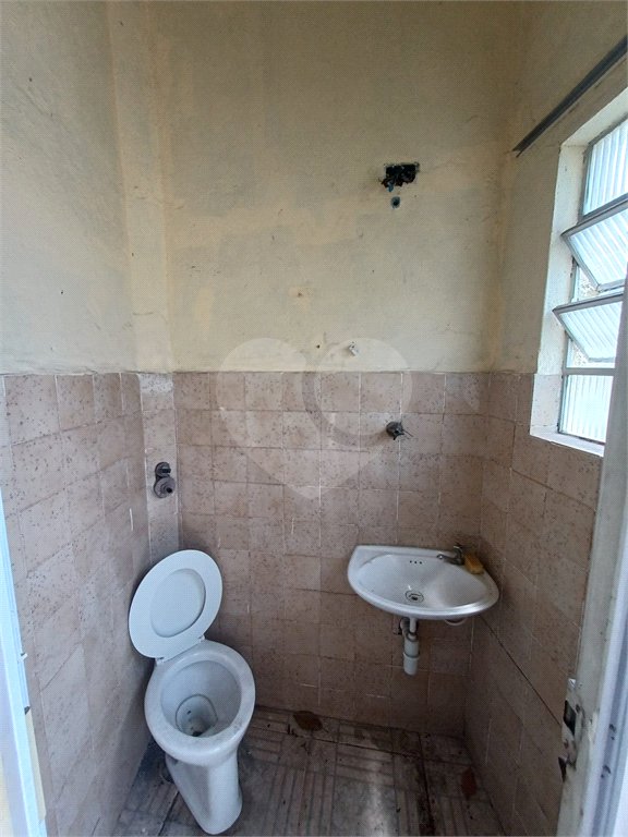Casa à venda com 3 quartos, sendo 1 suíte, em Jardim Santo Elias, São Paulo, SP