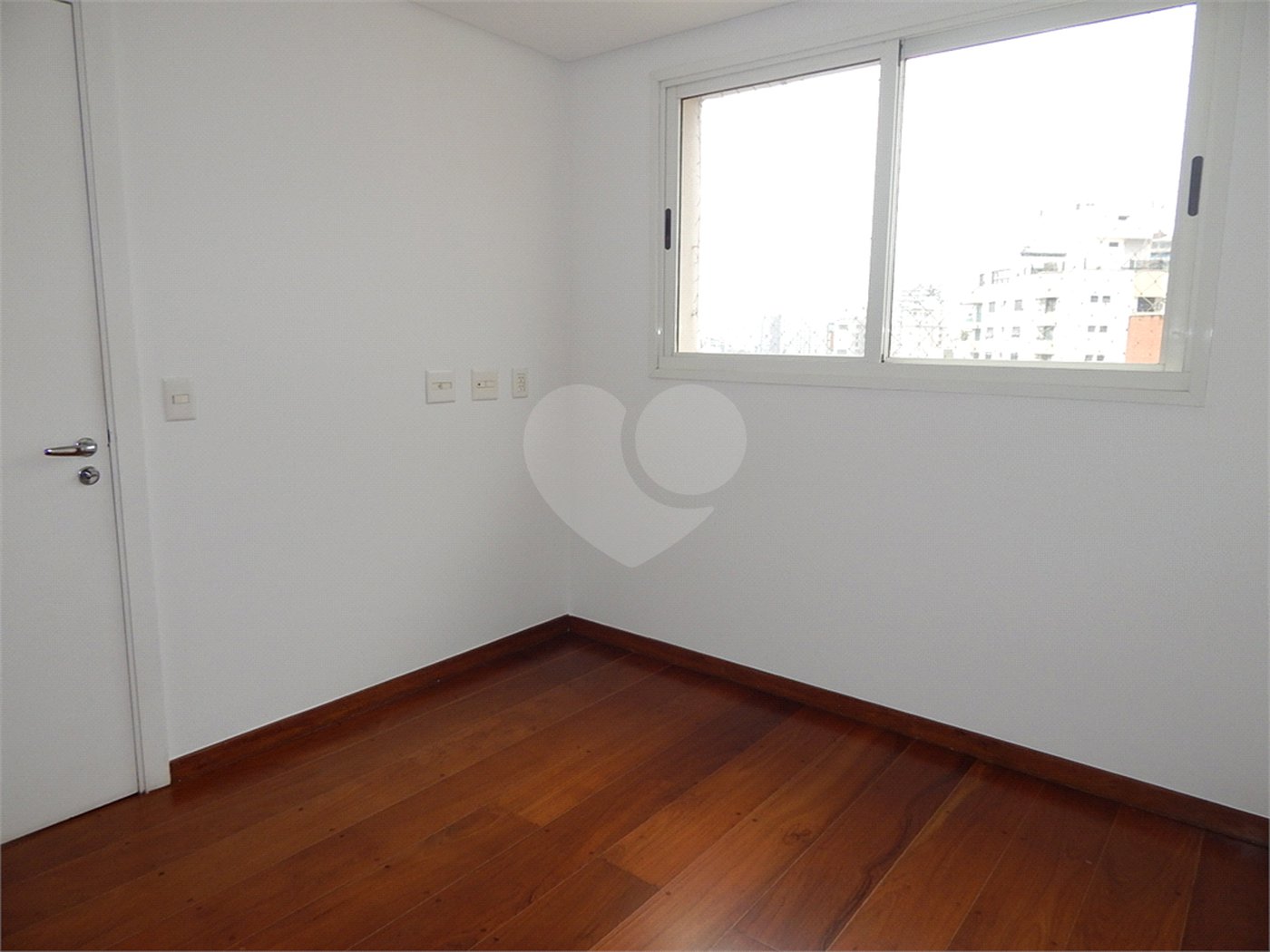 Apartamento à venda com 4 suítes em Moema, São Paulo, SP