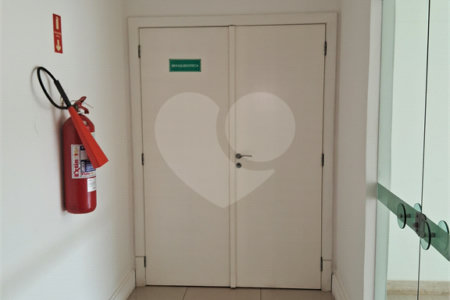 Apartamento à venda com 4 quartos, sendo 2 suítes,  em Vila Sfeir, Indaiatuba, SP