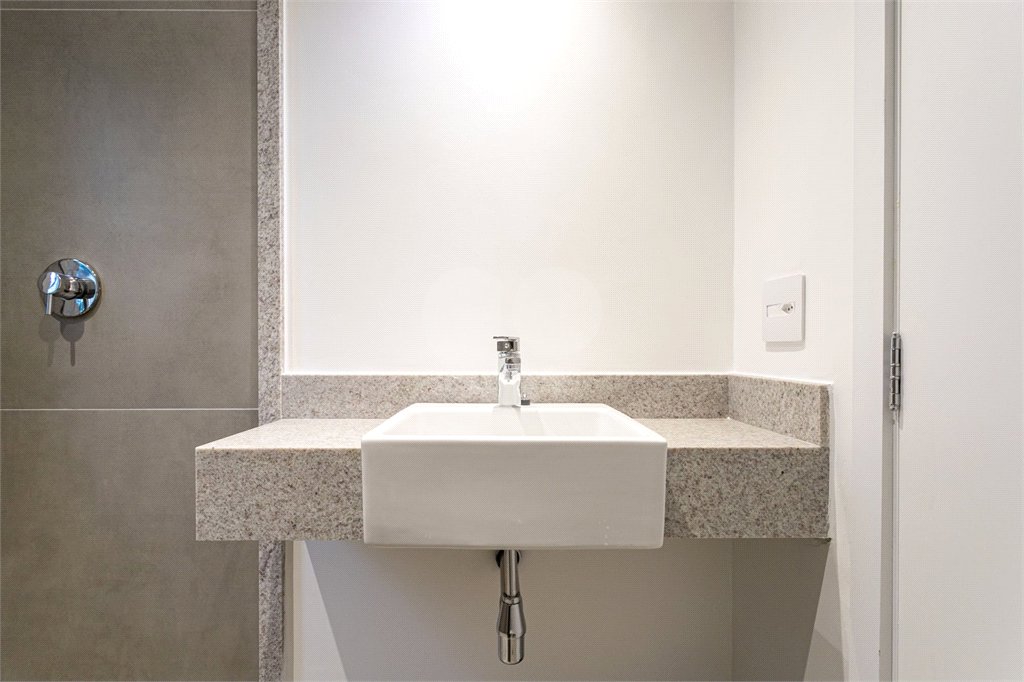 Apartamento à venda com 4 quartos, sendo 2 suítes,  em Bela Vista, São Paulo, SP