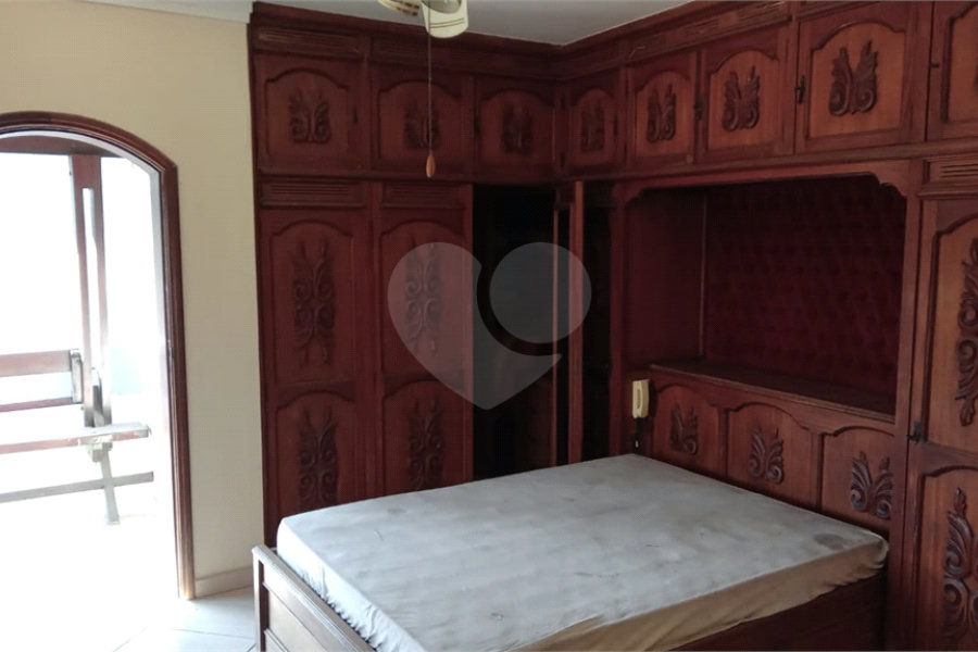 Sobrado à venda com 4 quartos, sendo 1 suíte, em Vila Rosália, Guarulhos, SP