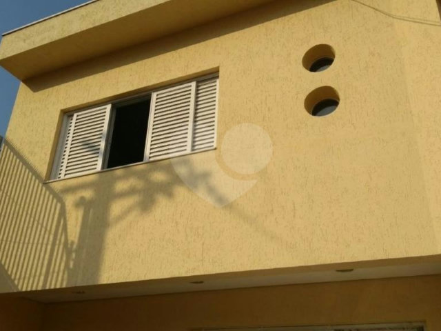 Casa à venda com 3 quartos, sendo 1 suíte,  em Santana, São Paulo, SP
