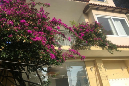 Casa à venda com 5 quartos, sendo 4 suítes, no condomínio Jardim Vitória Régia, São Paulo - SP