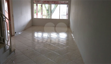 Sobrado à venda com 3 quartos em Água Fria, São Paulo, SP