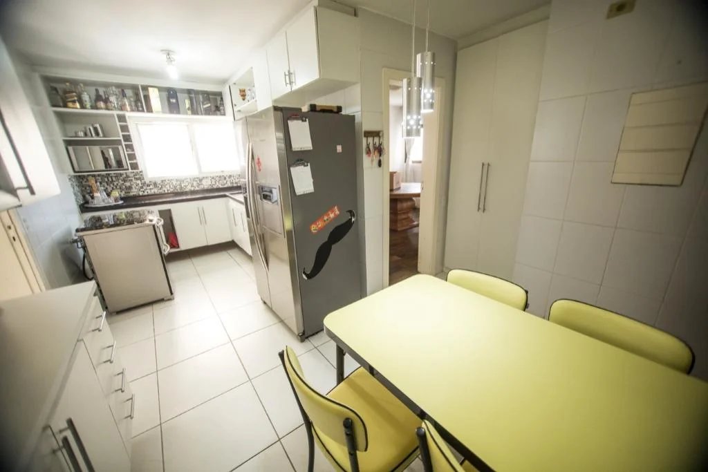 Apartamento à venda com 4 quartos, sendo 3 suítes, em Vila Andrade, São Paulo, SP