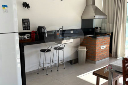 Casa à venda com 4 quartos, sendo 1 suíte, no condomínio Lagos D Icaraí, Salto - SP