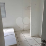 Casa à venda com 3 quartos, sendo 1 suíte, no condomínio Village St. Louis, São Paulo - SP