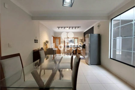 Casa à venda com 3 quartos, sendo 1 suíte,  no condomínio Loteamento Vila Branca, Jacareí - SP