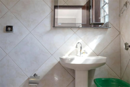 Casa à venda com 3 suítes em Vila Flórida, Guarulhos, SP