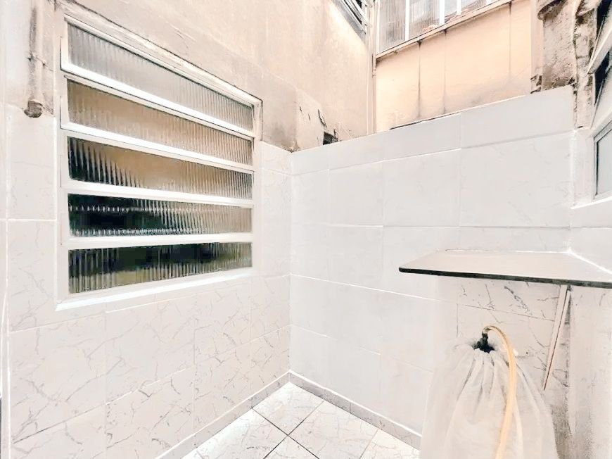 Apartamento com 2 dormitórios à venda, 70 m² por R$ 430.000,00 - Gonzaga - Santos/SP