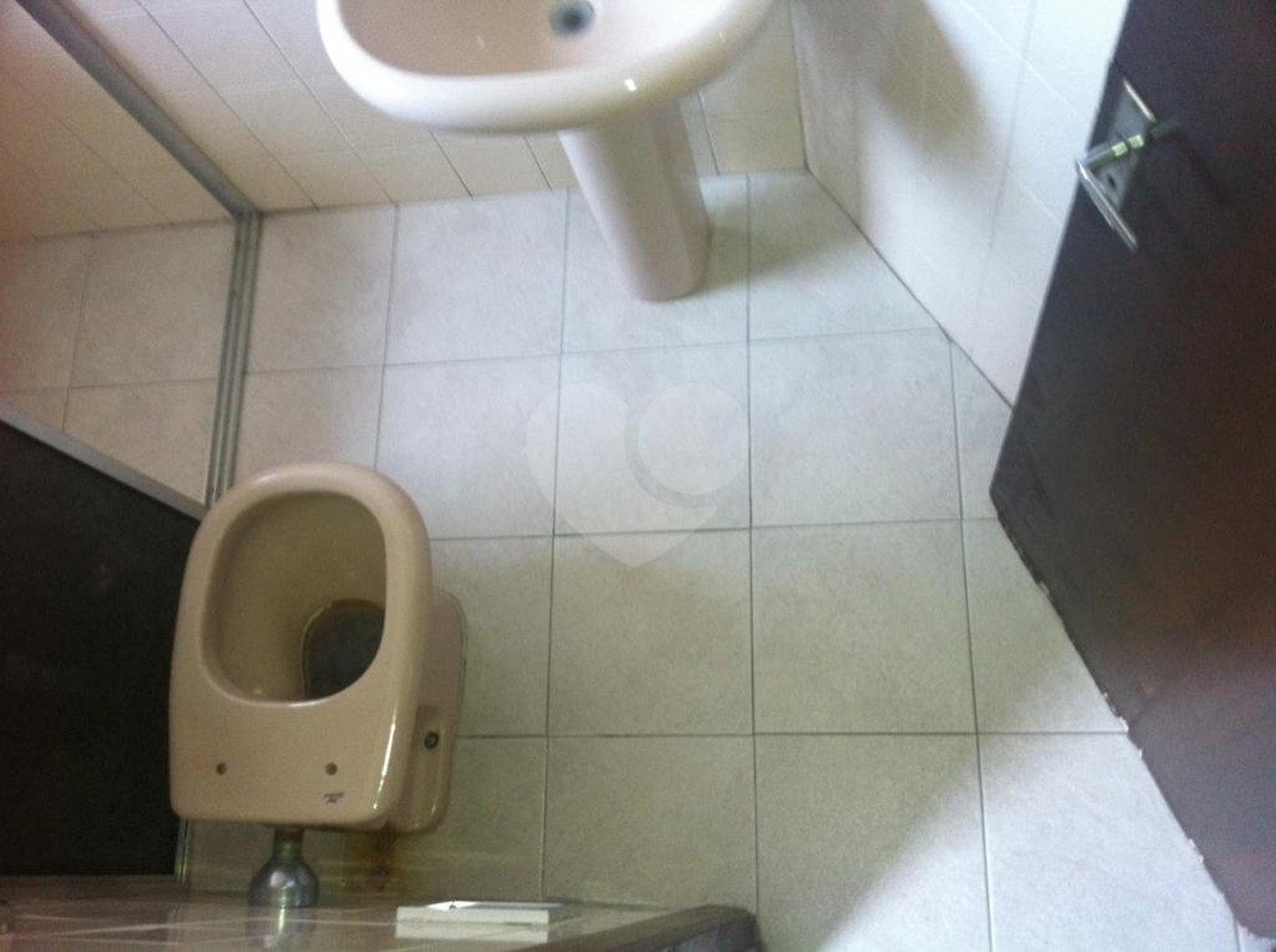 Sobrado à venda com 3 quartos, sendo 1 suíte, em Chora Menino, São Paulo, SP