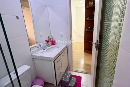 Sobrado à venda com 3 quartos, sendo 1 suíte, em Jardim Paulista, Atibaia, SP