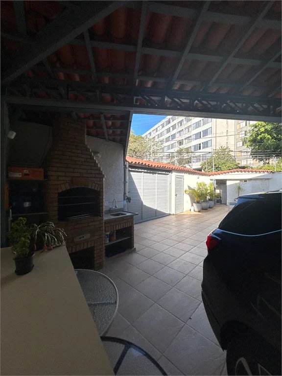 Sobrado à venda com 3 quartos, sendo 1 suíte, em Jardim Jussara, São Paulo, SP