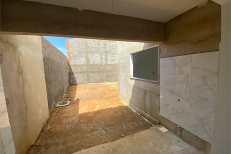 Casa à venda com 2 quartos, sendo 1 suíte,  em Residencial Mont'serrat, Balsas, MA